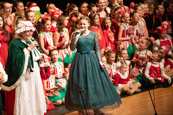 Elizabeth Jernigan performing at W.D. Packard Music Hall
